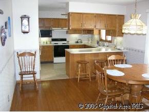 148 Roanoke Drive Rochester, IL 62563 - Photo 4 of 9 Gallery Image 4