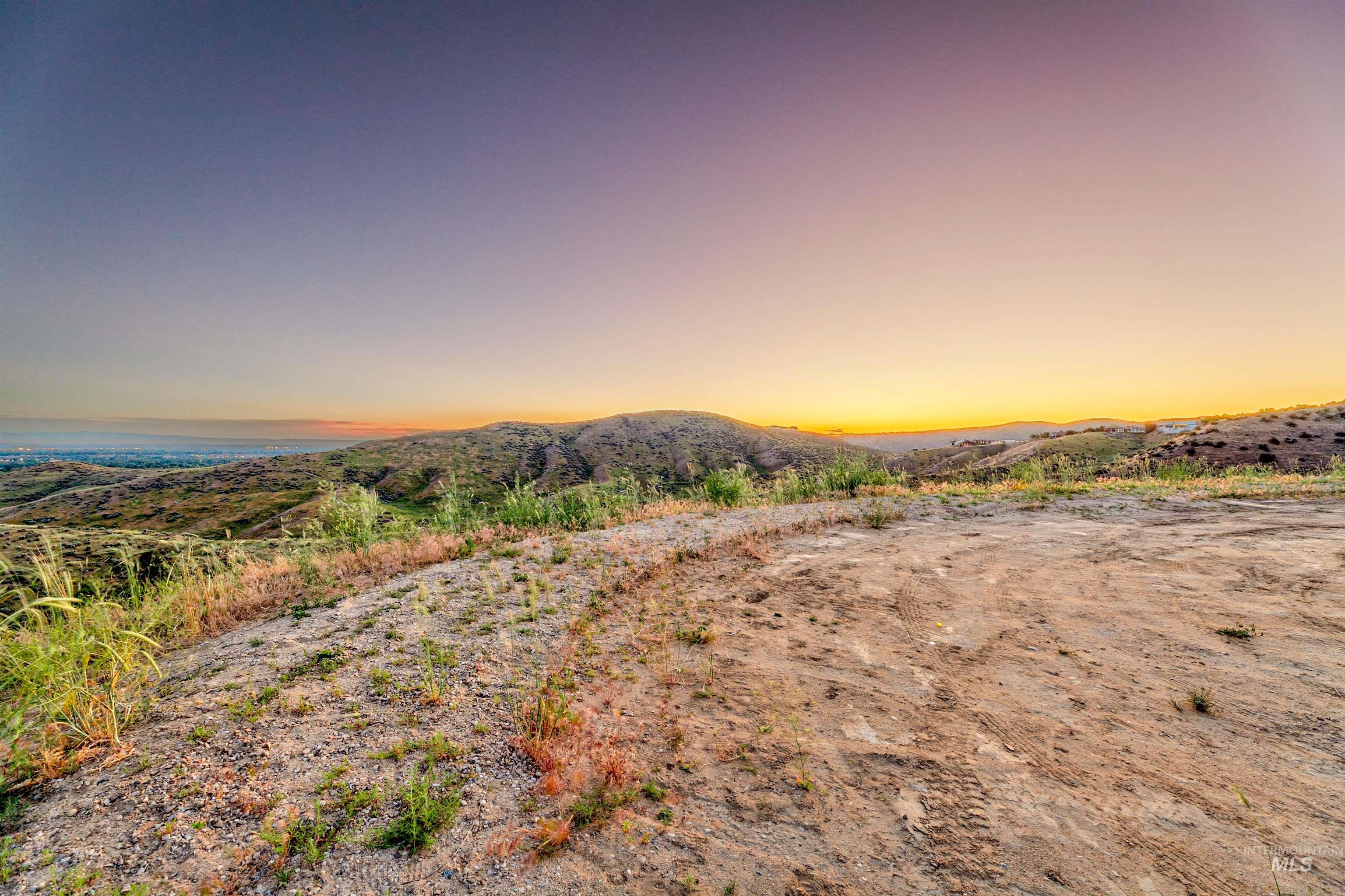 3685 North Capitol View Lane Boise, ID 83702 - Photo 26 of 36 View of mountain backdrop