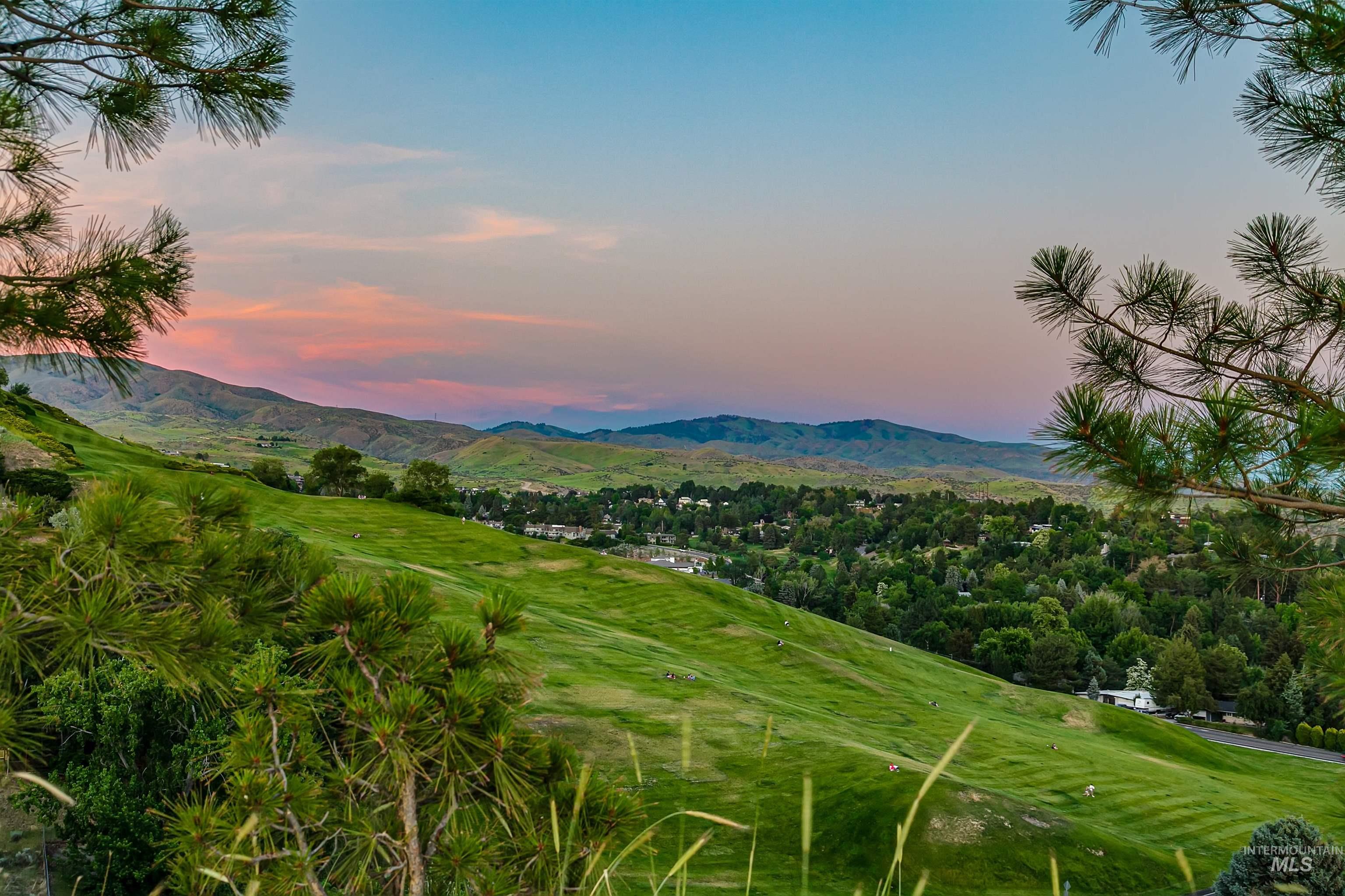 3685 North Capitol View Lane Boise, ID 83702 - Photo 5 of 36 Mountain view