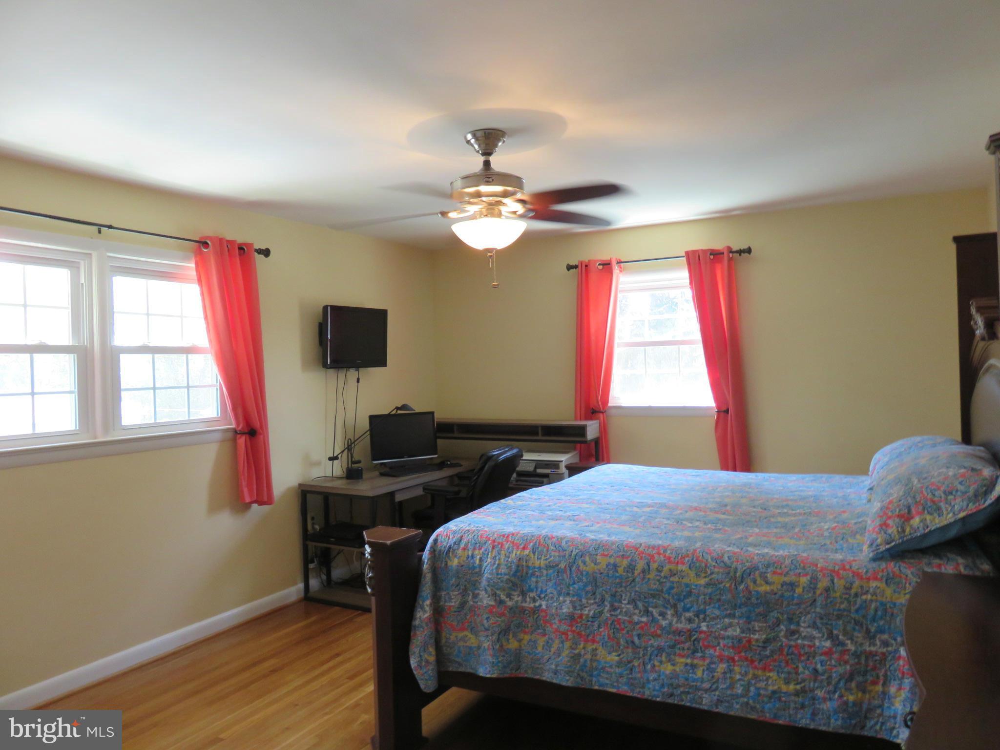 9900 Belhaven Road Bethesda, MD 20817 - Photo 12 of 18 Bedroom (Master)