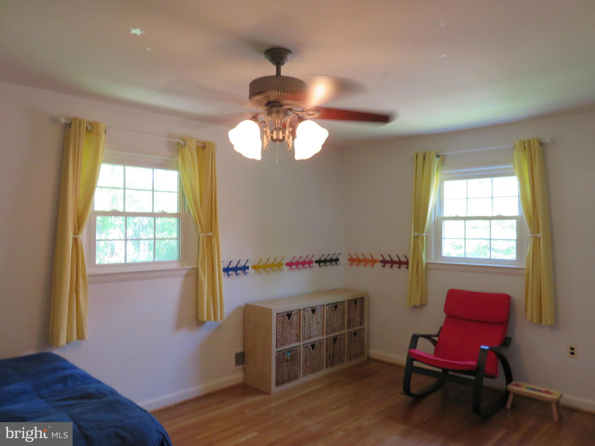 9900 Belhaven Road Bethesda, MD 20817 - Photo 9 of 18 Bedroom