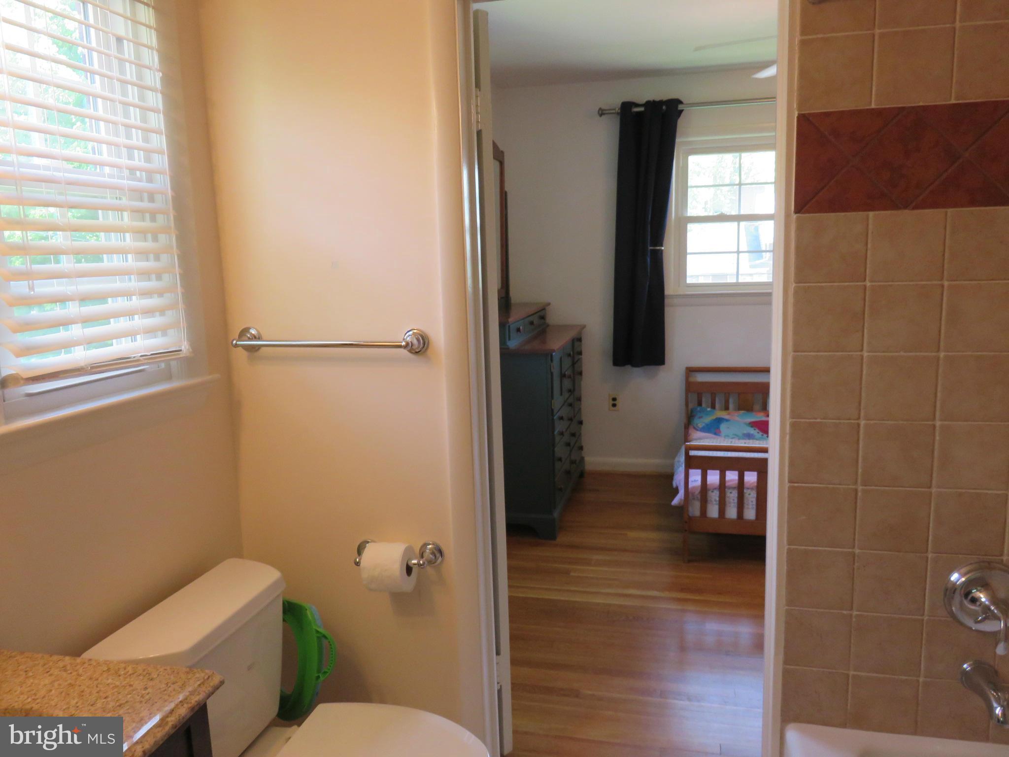 9900 Belhaven Road Bethesda, MD 20817 - Photo 10 of 18 Bath