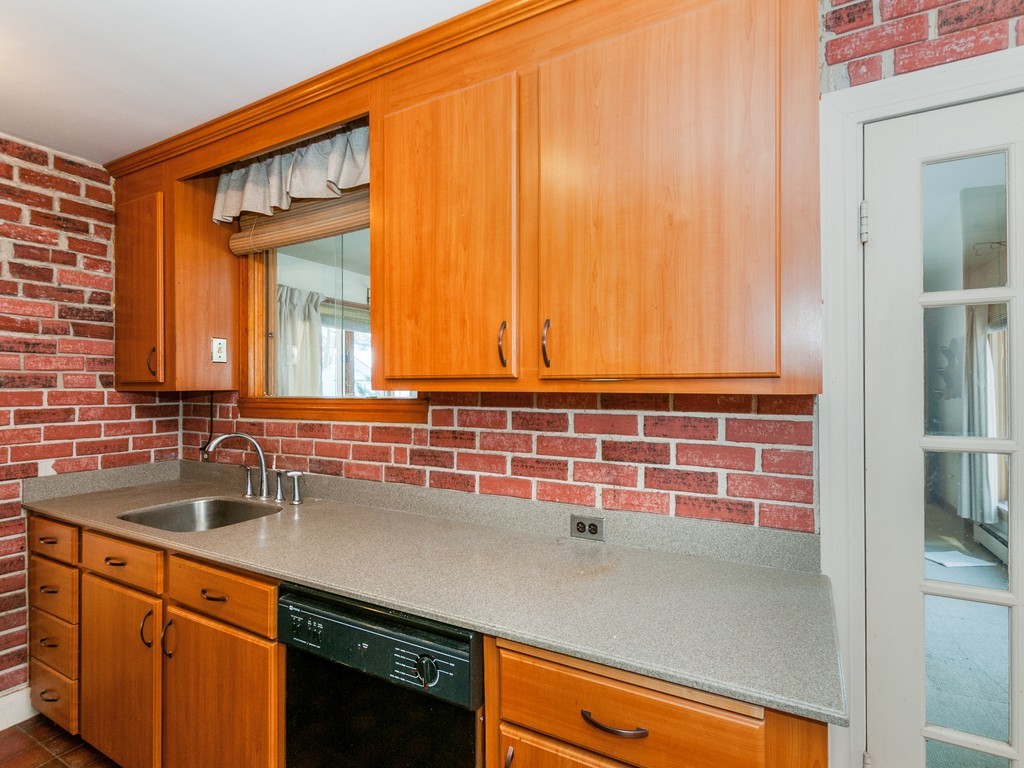 28 Andover Street Georgetown, MA 01833 - Photo 11 of 30 Gallery Image 11