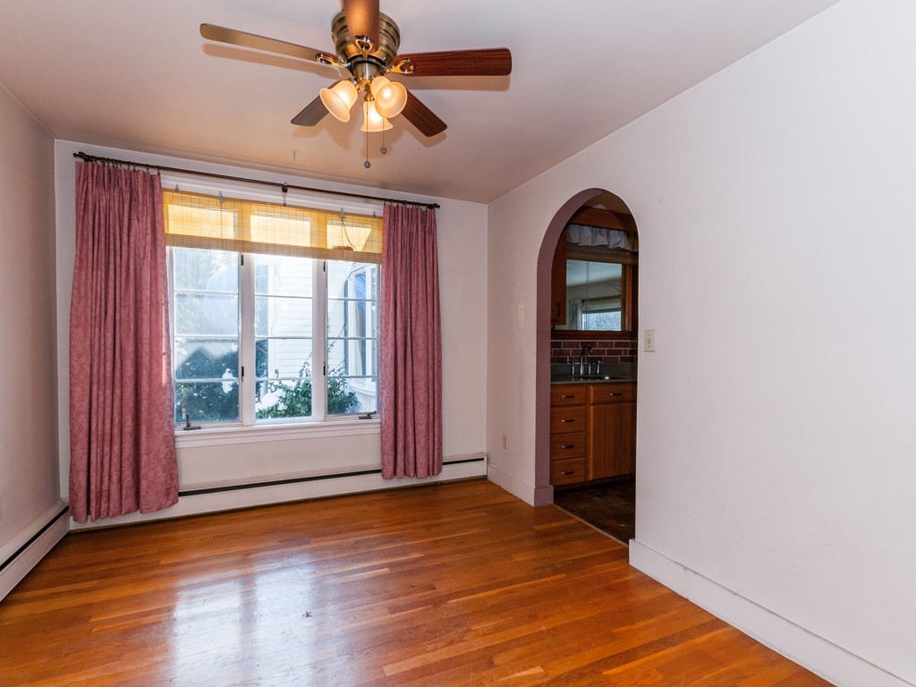 28 Andover Street Georgetown, MA 01833 - Photo 5 of 30 Gallery Image 5