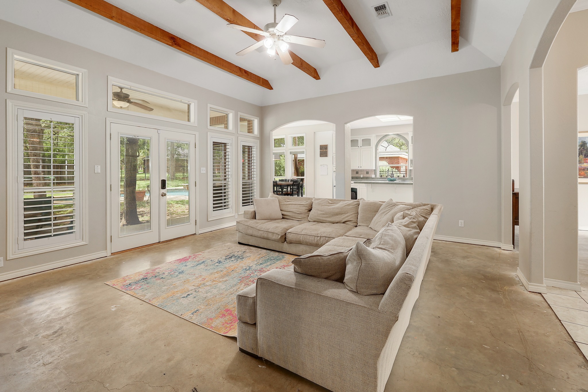 286 Arbors Circle Elgin, TX 78621 - Photo 5 of 40