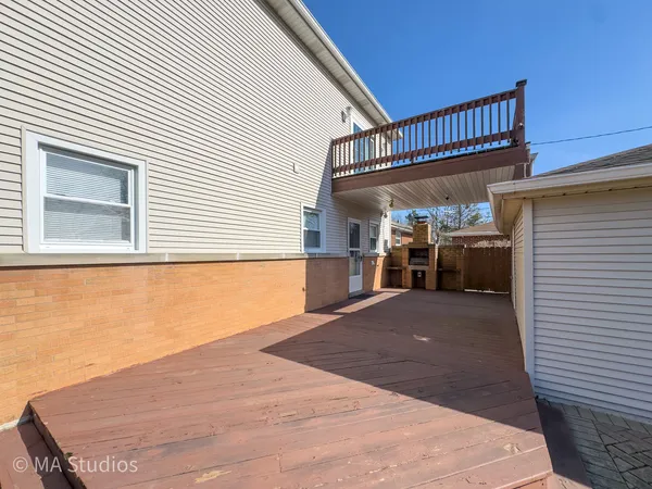 $670,000 | 8912 Harms Road, Morton Grove, IL 60053