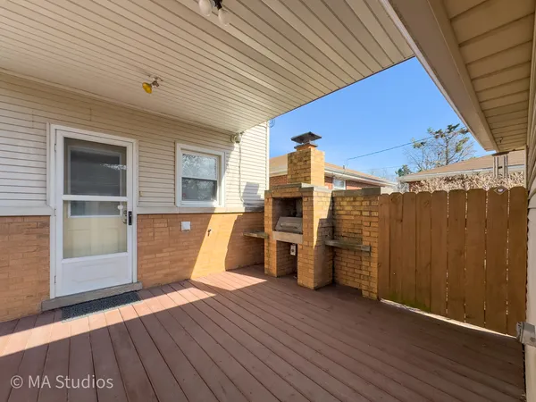 $670,000 | 8912 Harms Road, Morton Grove, IL 60053