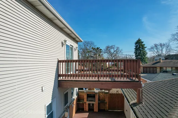 $670,000 | 8912 Harms Road, Morton Grove, IL 60053