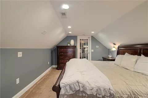 $300,000 | 1714 South Overton Avenue, Independence, MO 64052