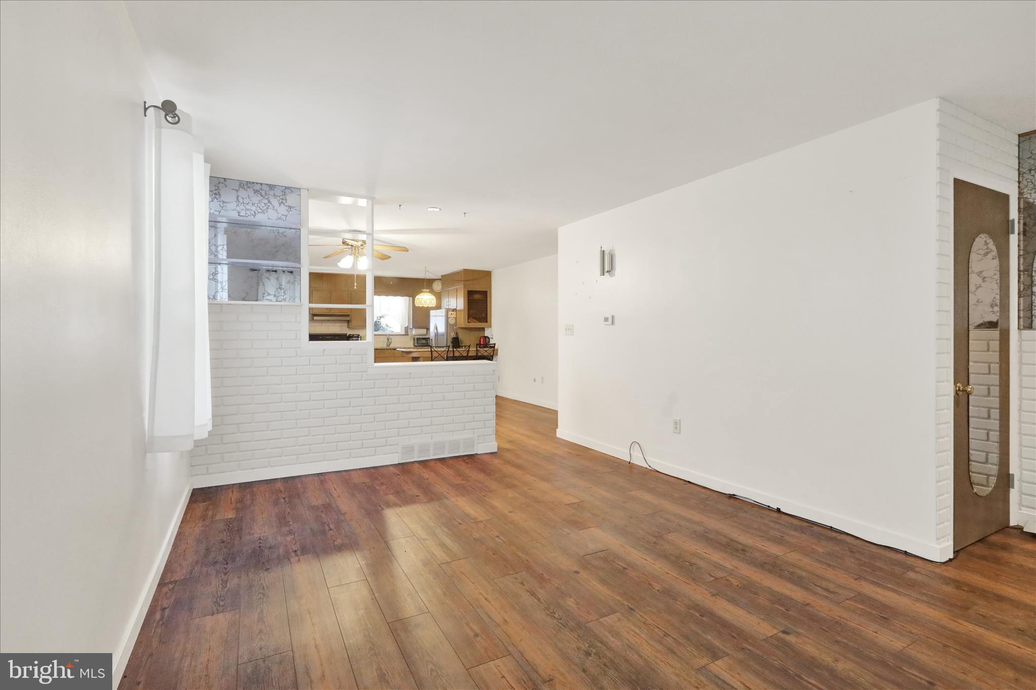 410 Friedensburg Road Reading, PA 19606 - Photo 4 of 17 360_3767