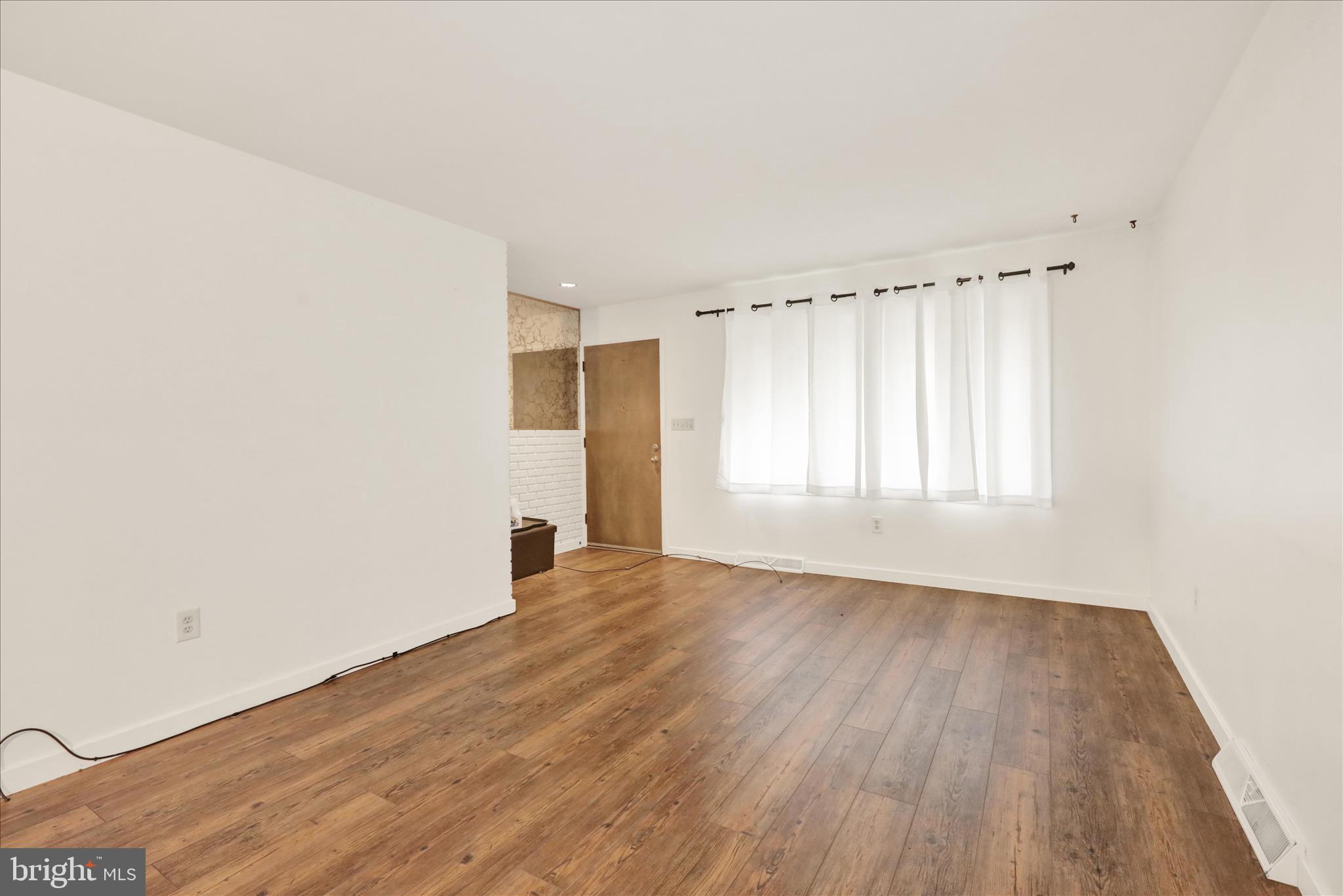 410 Friedensburg Road Reading, PA 19606 - Photo 5 of 17 360_3772