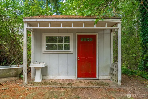 $775,000 | 25401 Kanasket Drive, Black Diamond, WA 98010