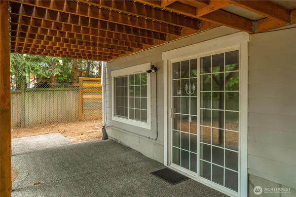 $775,000 | 25401 Kanasket Drive, Black Diamond, WA 98010