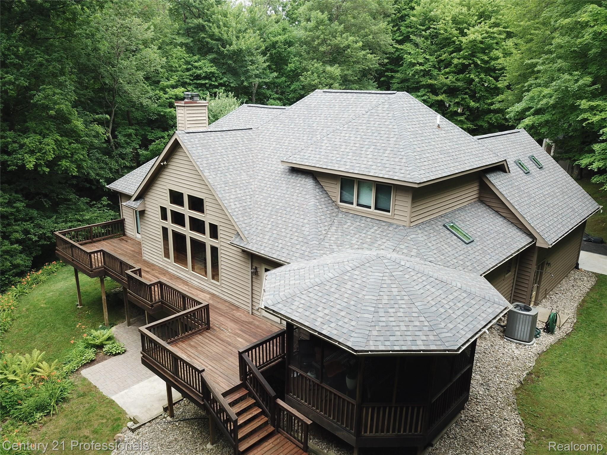 9867 Rainbow Ridge Drive Schoolcraft, MI 49087 - Photo 7 of 82 New Roof!