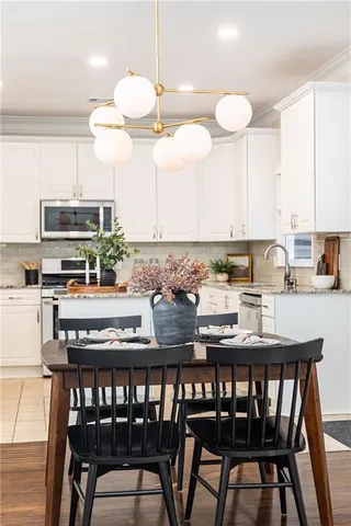 $799,000 | 1370 Brookhaven Village Circle Northeast, Brookhaven, GA 30319