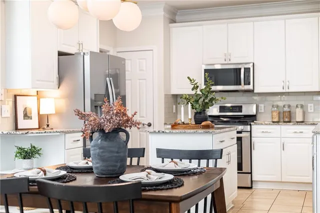 $799,000 | 1370 Brookhaven Village Circle Northeast, Brookhaven, GA 30319