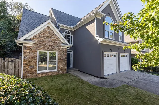 $799,000 | 1370 Brookhaven Village Circle Northeast, Brookhaven, GA 30319