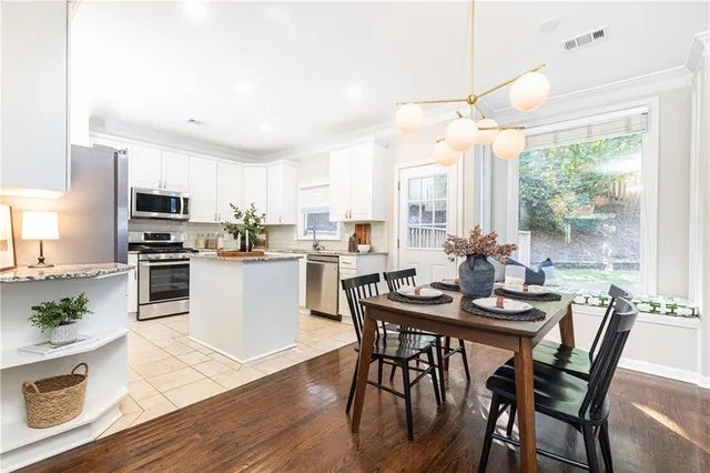 $799,000 | 1370 Brookhaven Village Circle Northeast, Brookhaven, GA 30319