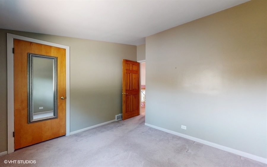 7516 Lyons Street Morton Grove, IL 60053 - Photo 16 of 33