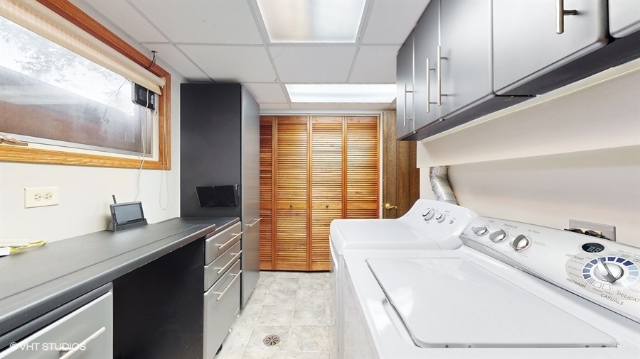 7516 Lyons Street Morton Grove, IL 60053 - Photo 22 of 33