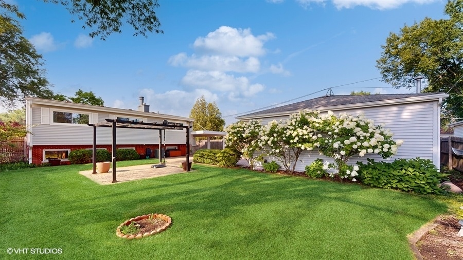 7516 Lyons Street Morton Grove, IL 60053 - Photo 27 of 33