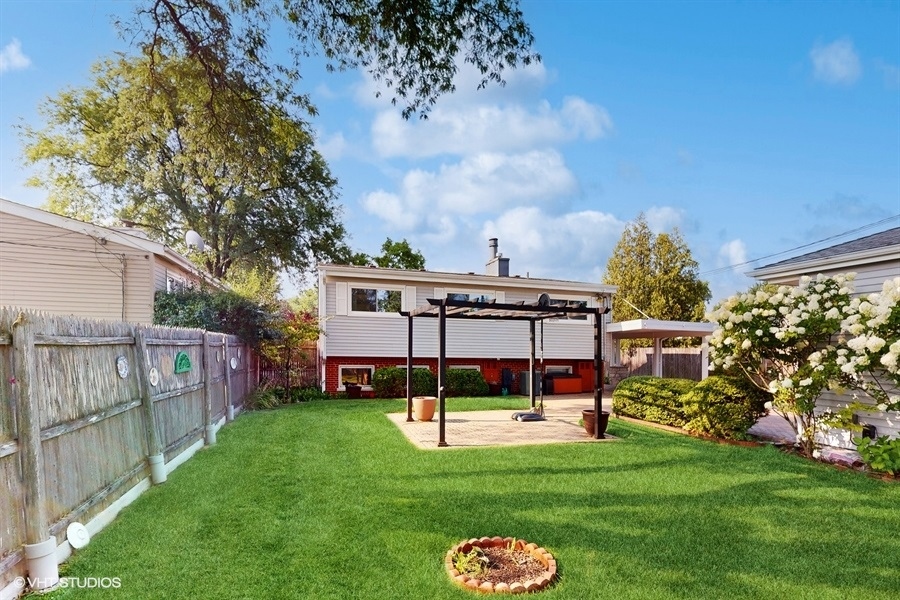 7516 Lyons Street Morton Grove, IL 60053 - Photo 28 of 33