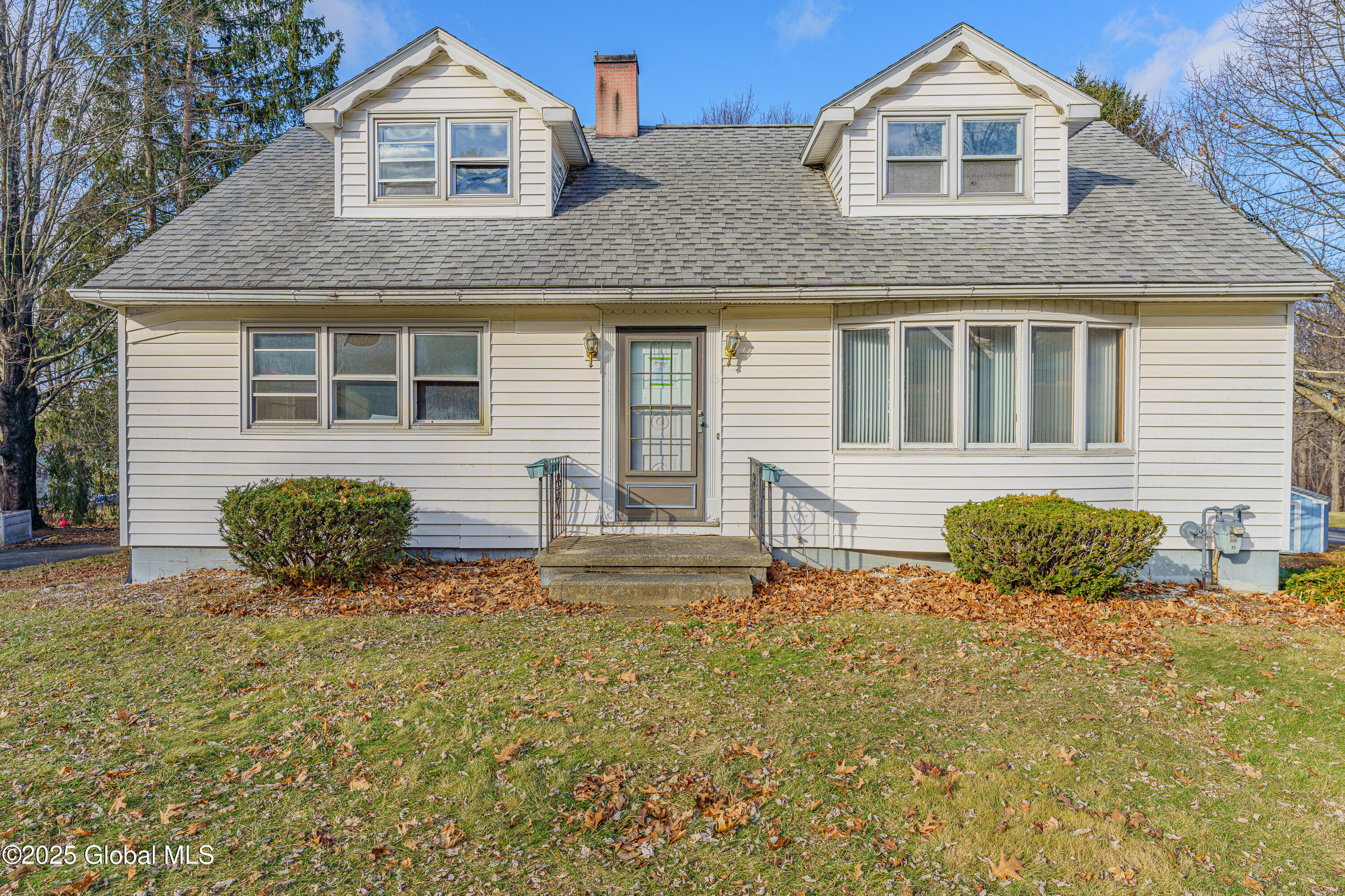 13 Little Bear Road Troy, NY 12182 - Photo 4 of 50 0 Front 4