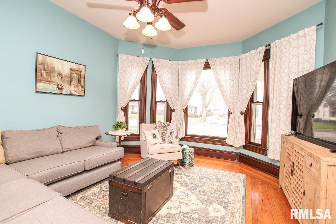 503 North Kickapoo Street Lincoln, IL 62656 - Photo 9 of 37 Gallery Image 9
