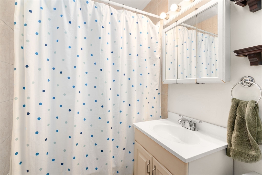 88 Gordon Street, Unit 304 Boston, MA 02135 - Photo 8 of 11