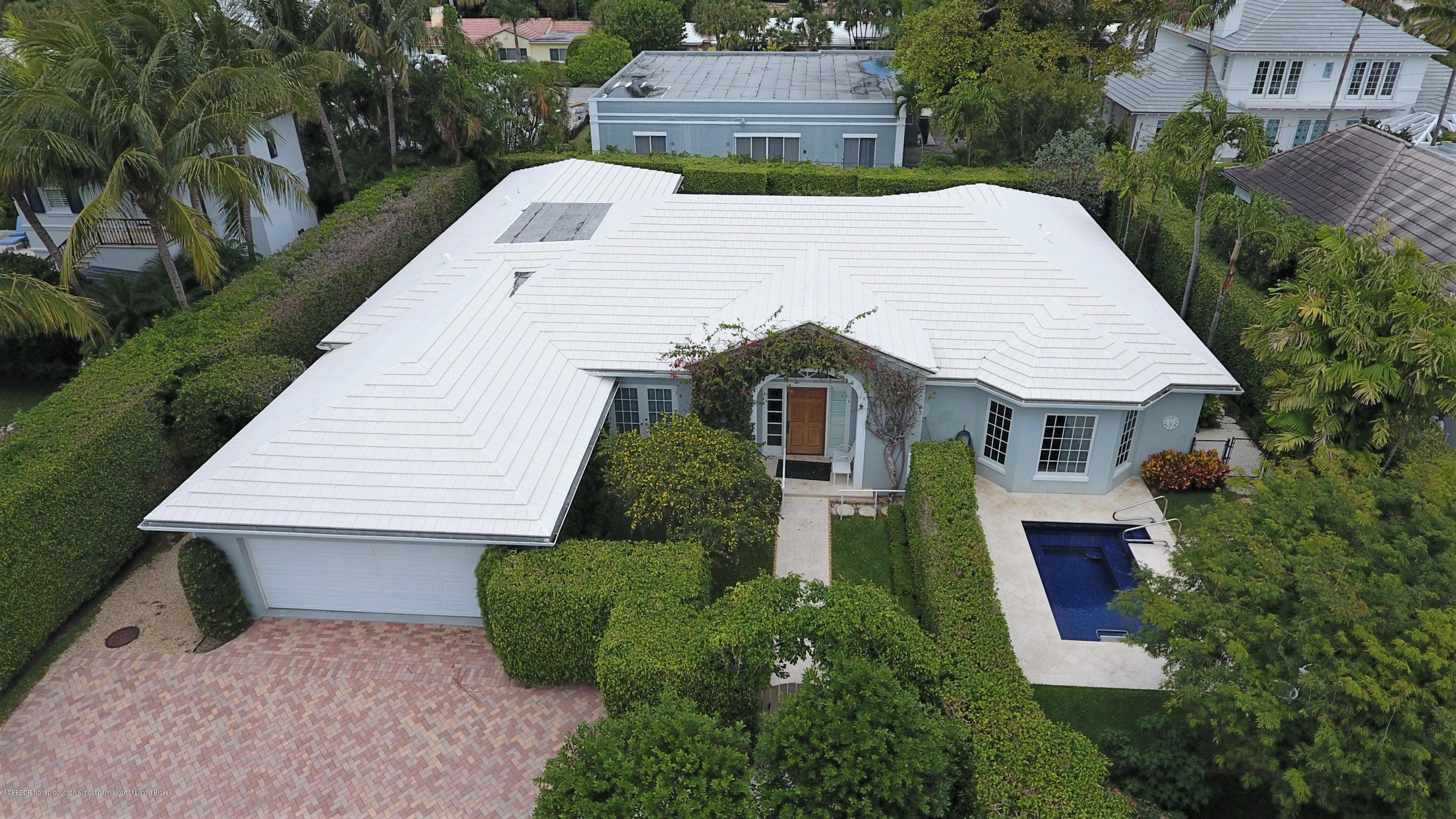 255 Ridgeview Drive Palm Beach, FL 33480 - Photo 17 of 20 an aerial view of a house