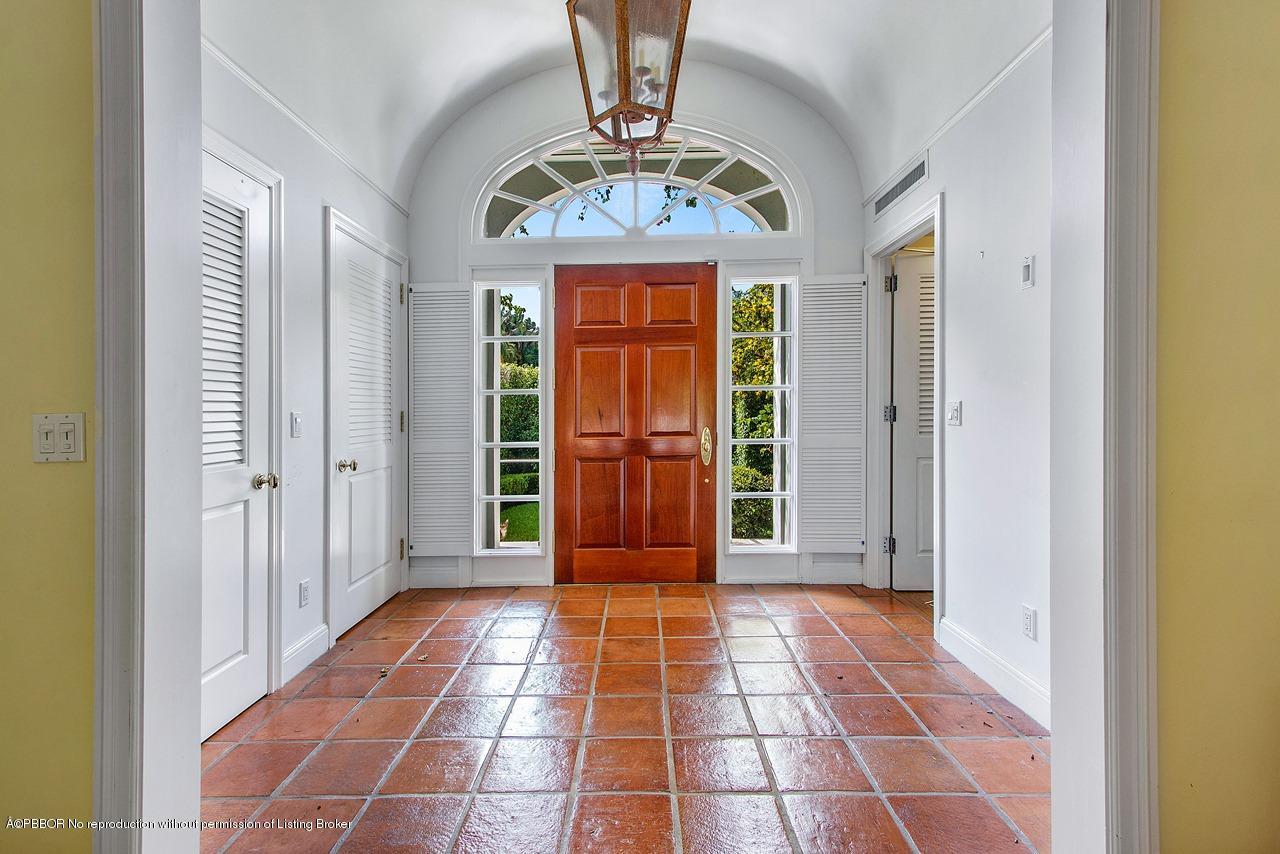 255 Ridgeview Drive Palm Beach, FL 33480 - Photo 3 of 20 a view of a entryway