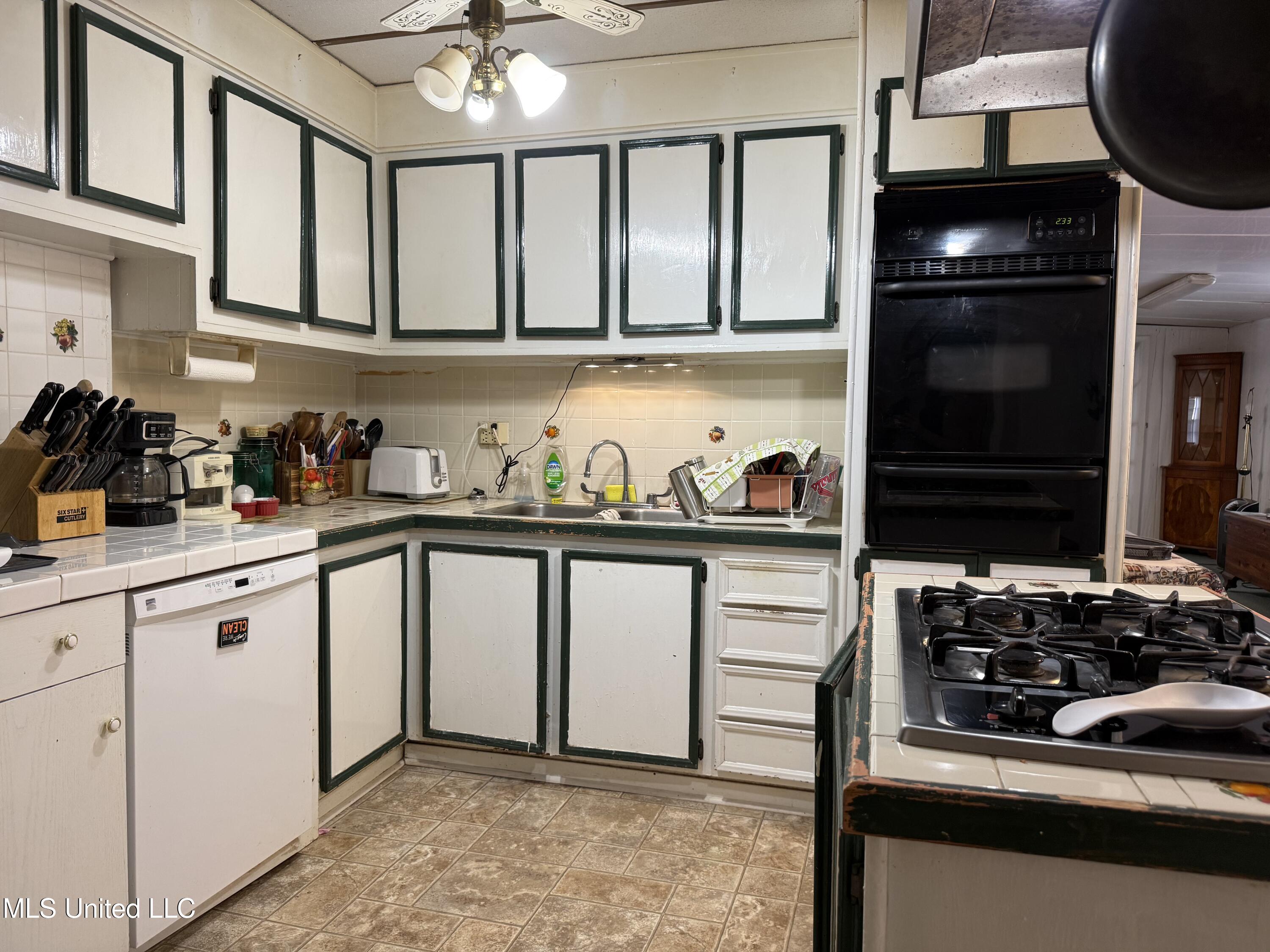 953 County Road 376 Carrollton, MS 38917 - Photo 37 of 67 IMG_9149