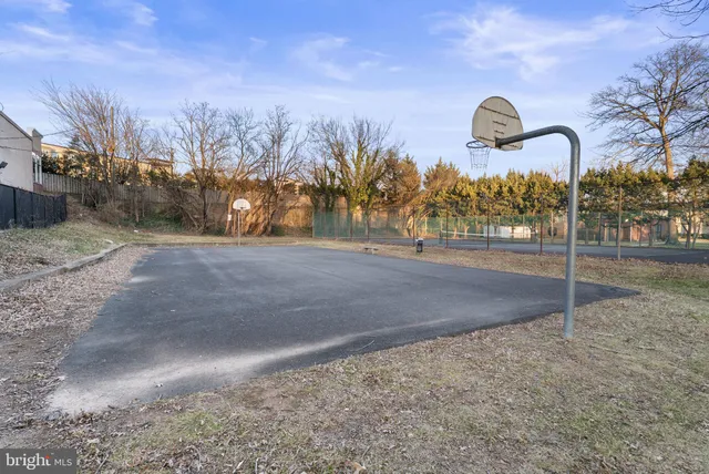 $270,000 | 9453 Fairfax Boulevard, Unit 104, Fairfax, VA 22031