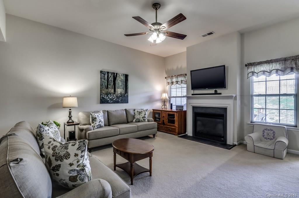11402 Chapeclane Road Charlotte, NC 28278 - Photo 5 of 26