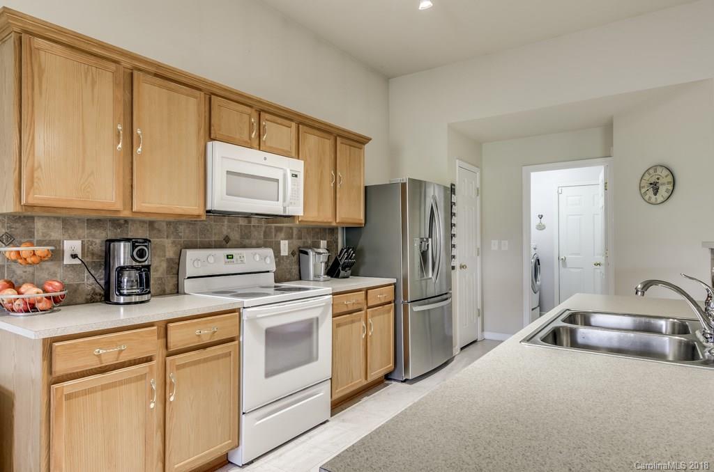 11402 Chapeclane Road Charlotte, NC 28278 - Photo 9 of 26