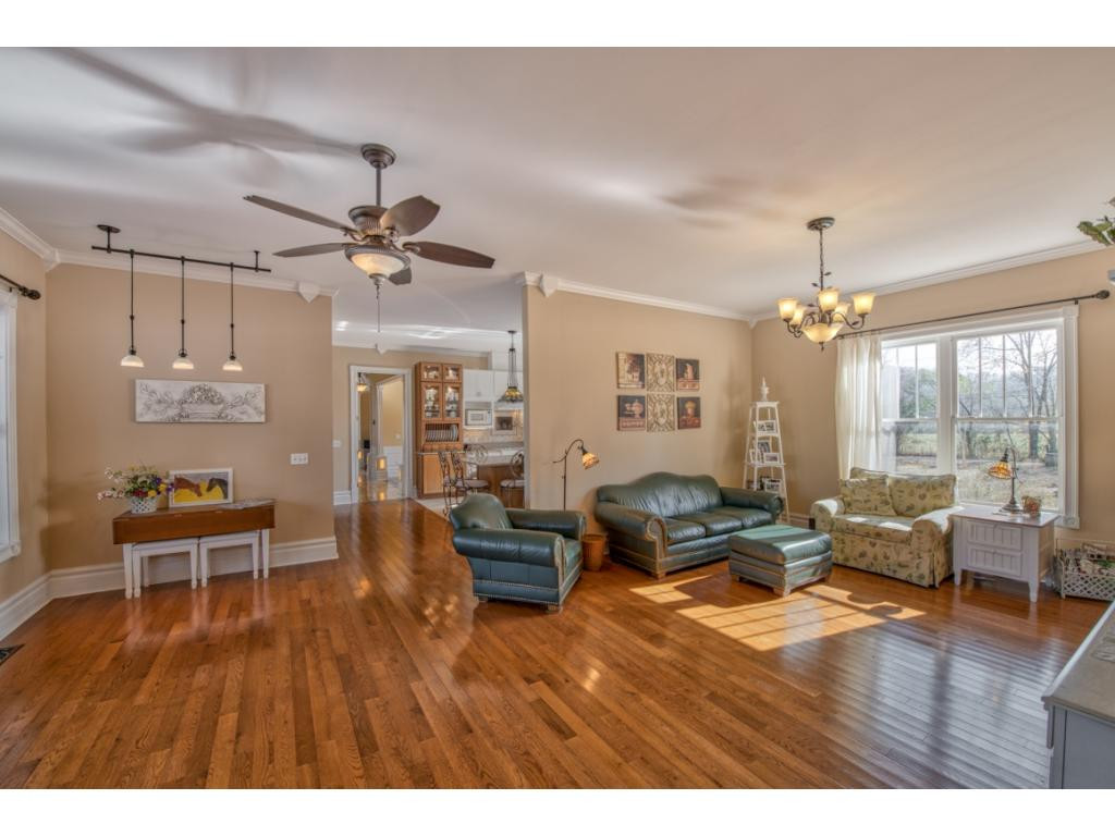 590 Fieldcrest Road Blountville, TN 37617 - Photo 10 of 36 Photo 10