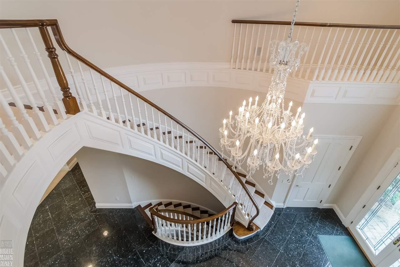 914 Lake Shore Road Grosse Pointe, MI 48236 - Photo 36 of 83 31290716-35.JPG