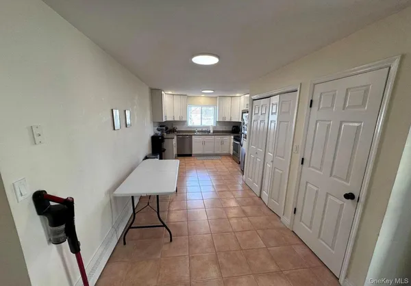 $4,400 | 518 East Penn Street, Unit G, Long Beach, NY 11561