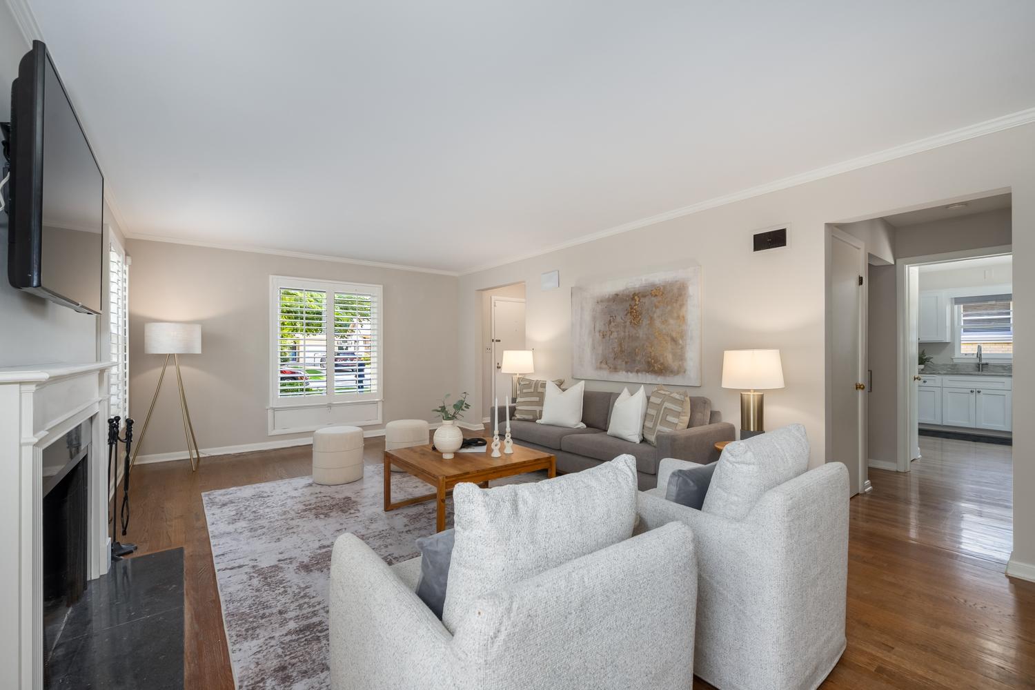 915 Indian Road Glenview, IL 60025 - Photo 8 of 29 Gallery Image 8