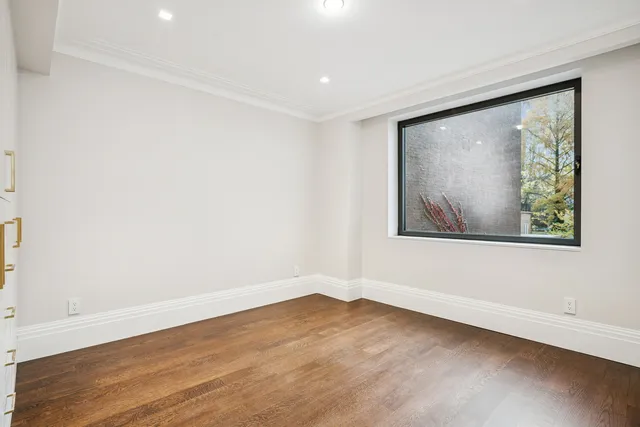 $35,000 | 923 5th Avenue, Unit 4A | Lenox Hill