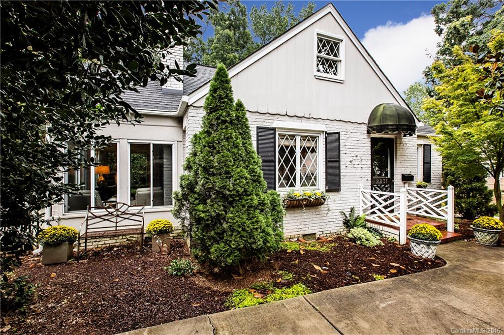 2231 Sharon Road Charlotte, NC 28207 - Photo 1 of 24 Gallery Image 1