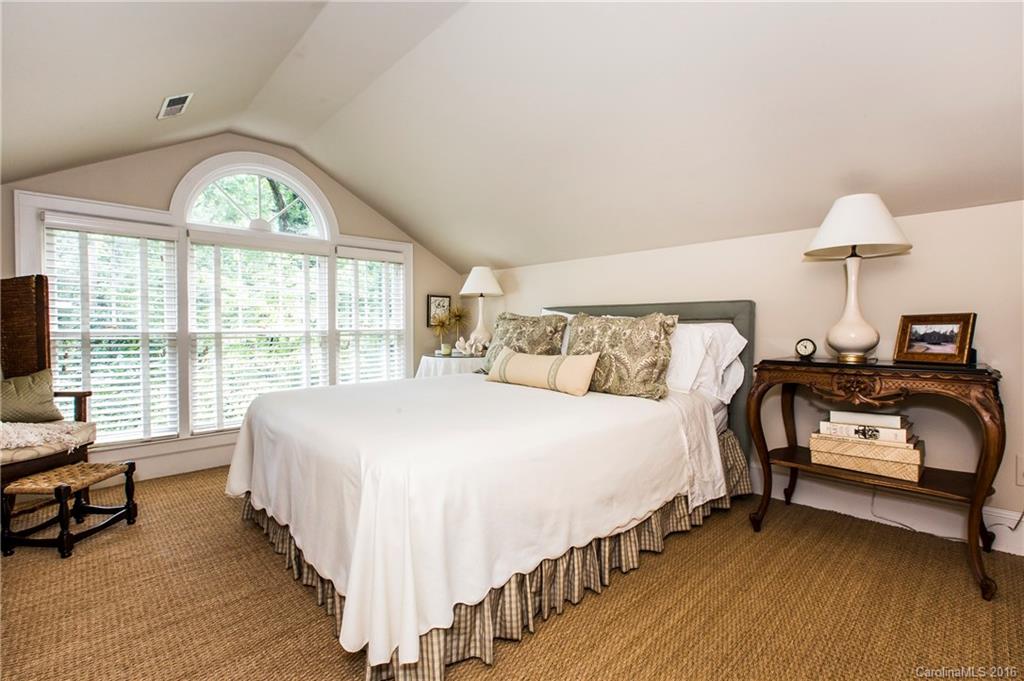 2231 Sharon Road Charlotte, NC 28207 - Photo 18 of 24 Gallery Image 18