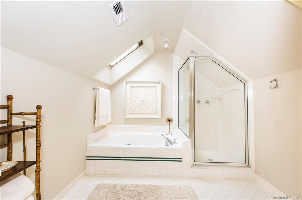 2231 Sharon Road Charlotte, NC 28207 - Photo 20 of 24 Gallery Image 20