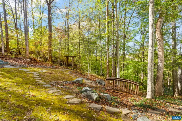 $399,900 | 60 Chippewa Lane, Palmyra, VA 22963