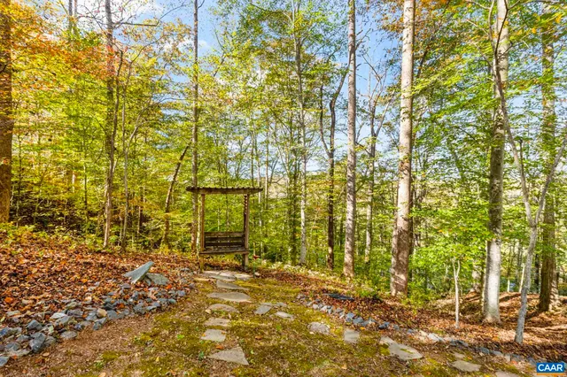 $399,900 | 60 Chippewa Lane, Palmyra, VA 22963