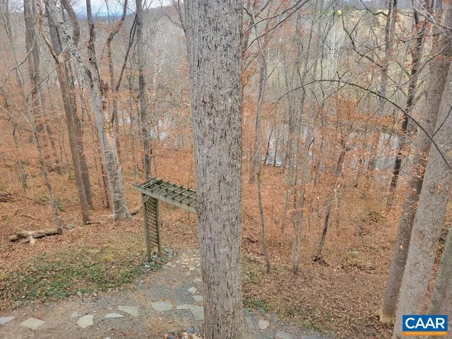 $399,900 | 60 Chippewa Lane, Palmyra, VA 22963