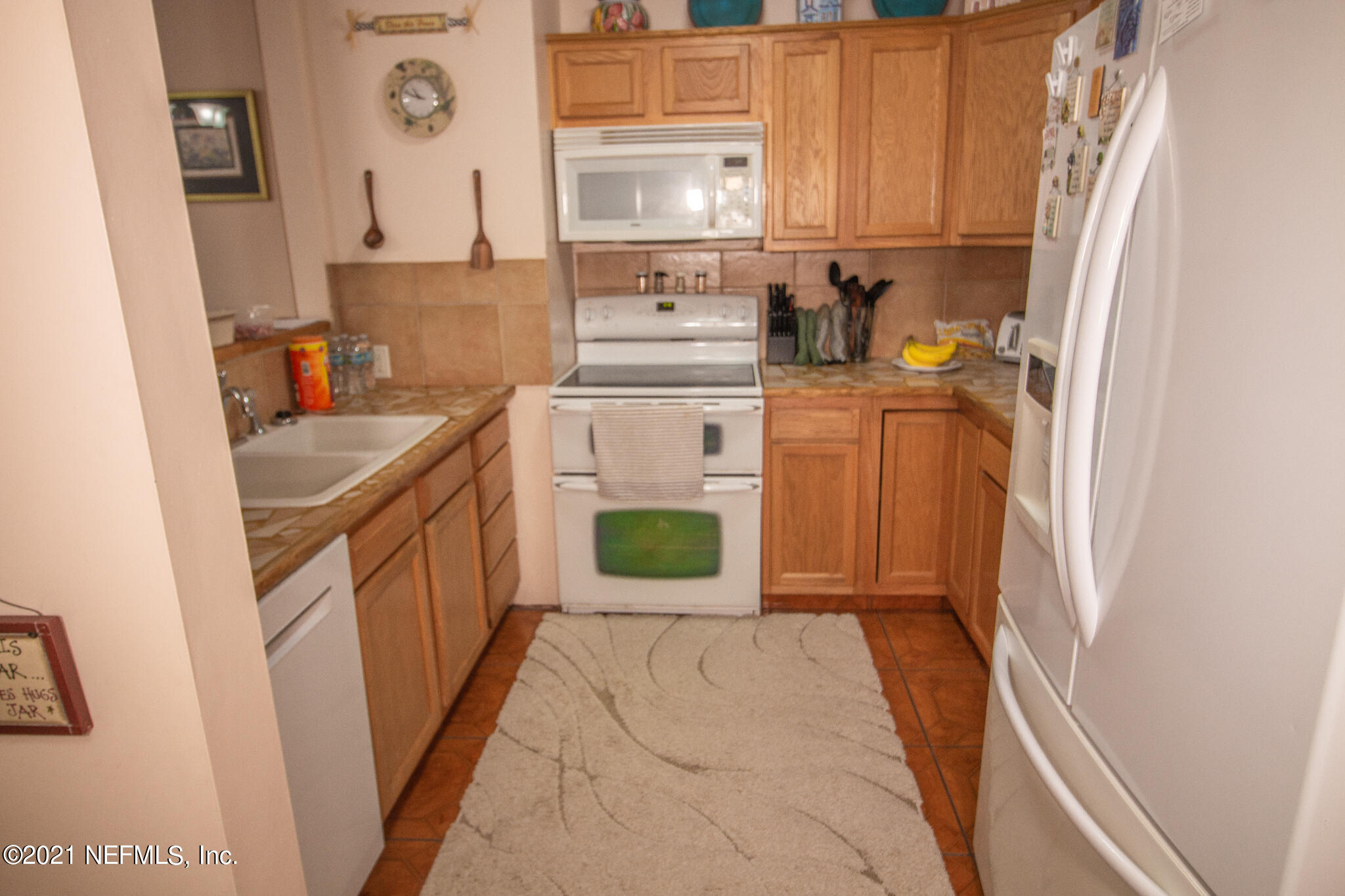 1228 Glen Laura Road Jacksonville, FL 32205 - Photo 10 of 36 10
