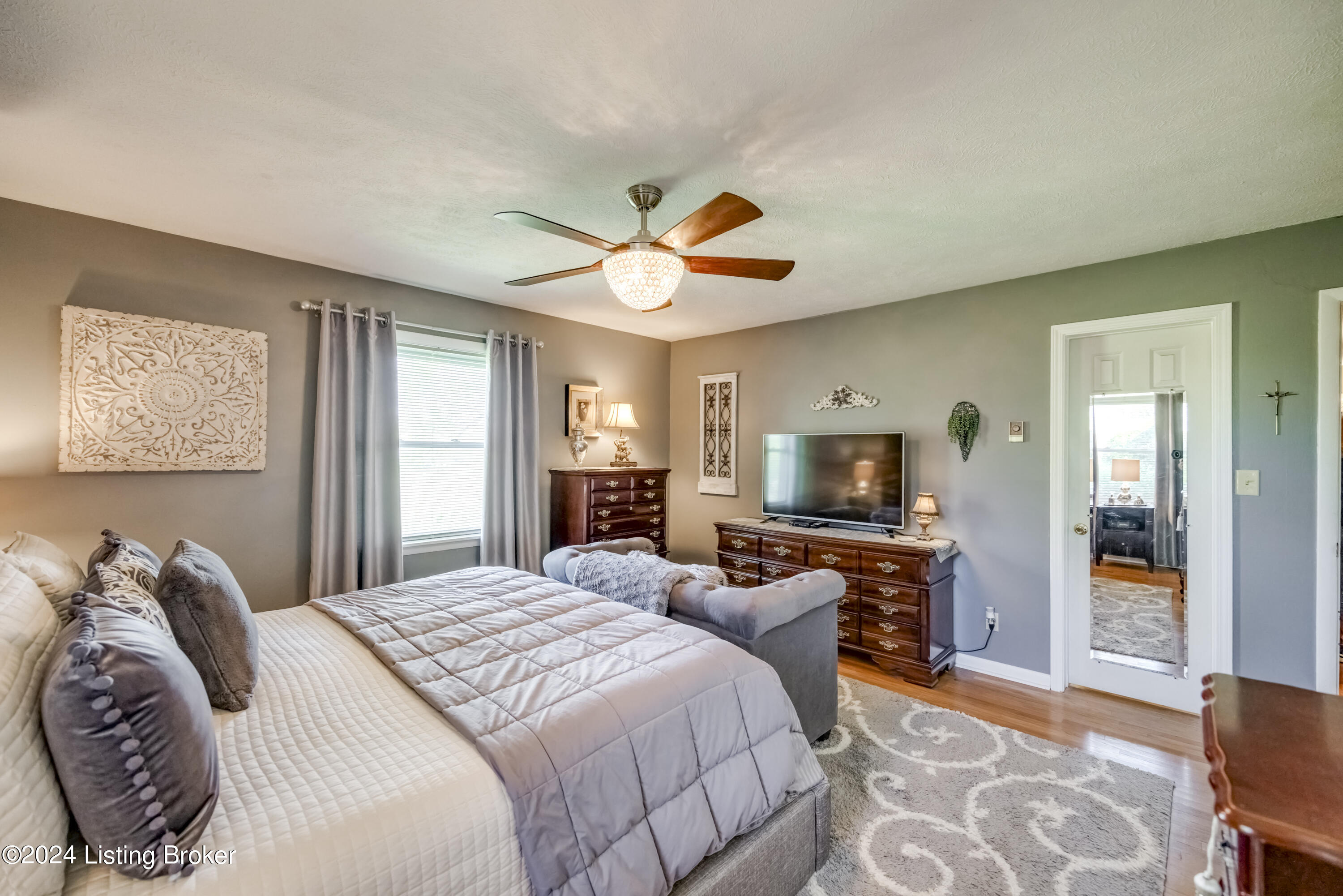 2045 Long Run Road Louisville, KY 40245 - Photo 27 of 36 2Y0A4069-B