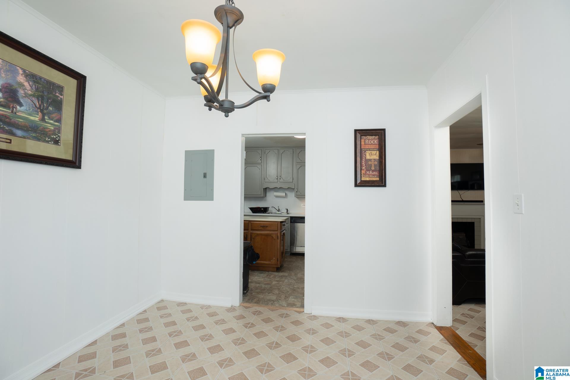 253 20th Street Southwest Birmingham, AL 35211 - Photo 8 of 23