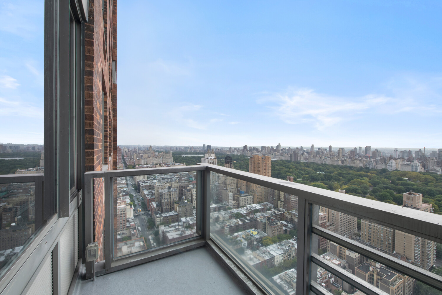 101 West 67th Street, Unit 48C Manhattan, NY 10023 - Photo 5 of 16